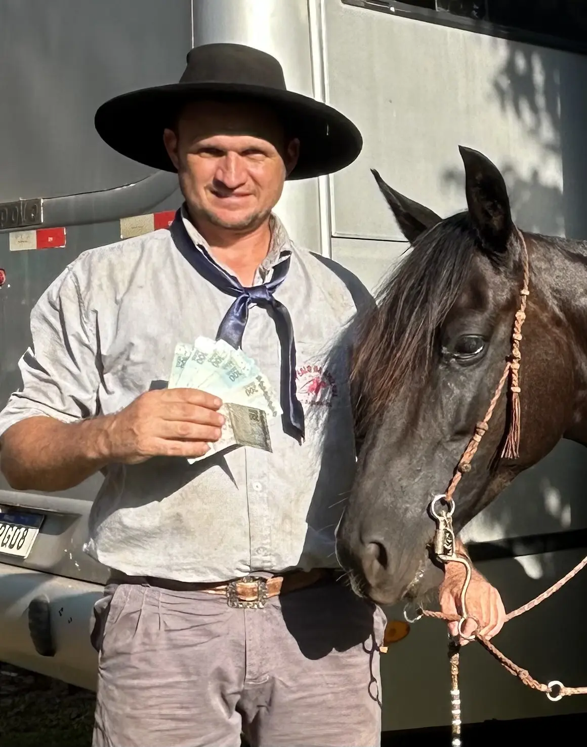 Foto de perfil de CLEBER BOLIVAR BASSO