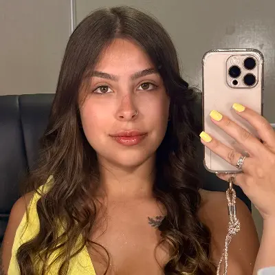 Foto de perfil de Yasmin Correa Schneider